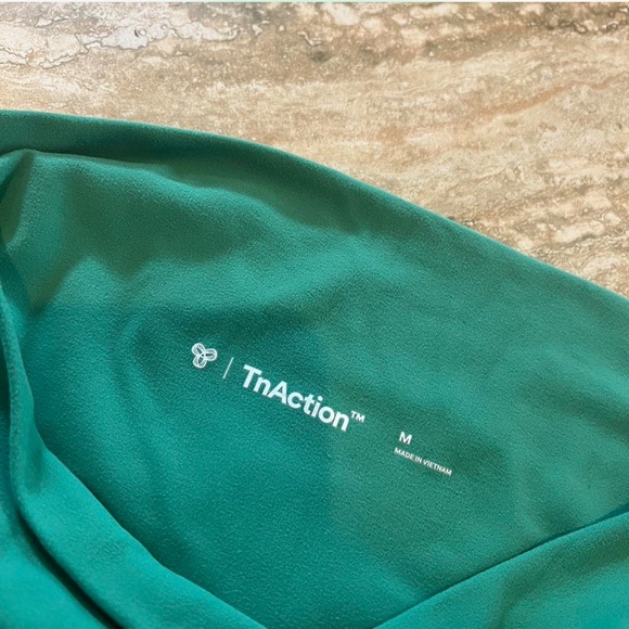 new artiza tna green leggings in the soft butter like material💚 - Picture 4 of 4